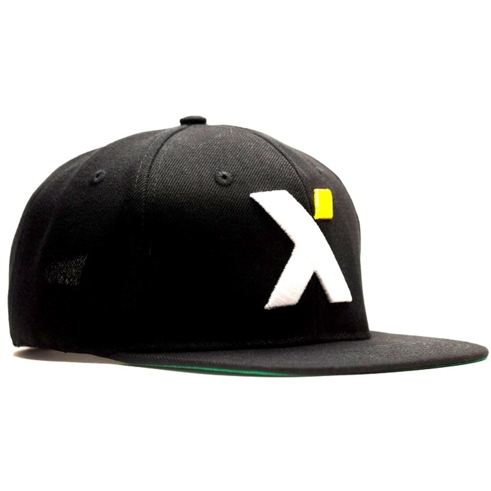 TUXY ICON HAT 20% Wool Comfort And Style Both Indoors And Outdoors TUXY enblem.